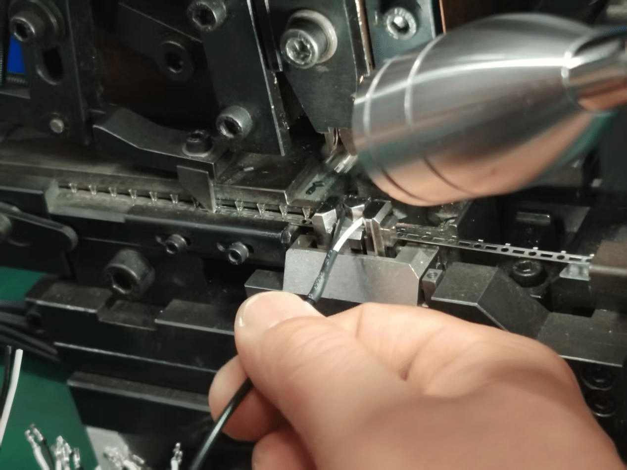 Pengkerutan semi-otomatis