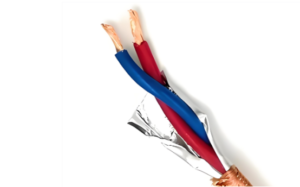 هيكل الزوج الملتوي من كابلات TRS