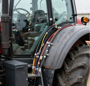 إحدى المعدات الرئيسية في إنتاج حزام الأسلاك الزراعية